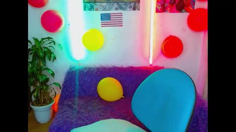 Snapshot of estrellita__jordan chatting on 02-24-25, 05:54 JORDAN online show from 02-24-25, 05:54