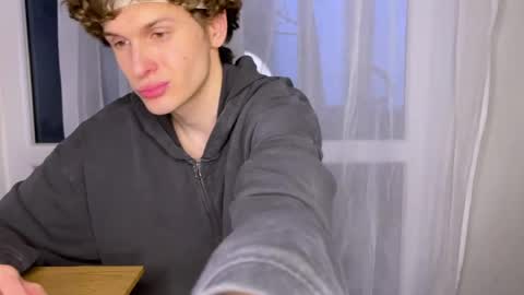 Alex online show from 04-03-26, 04:49