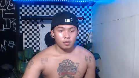 Snapshot of esward_tynn chatting on 11-17-25, 06:52 im esward tynn online show from 11-17-25, 06:52