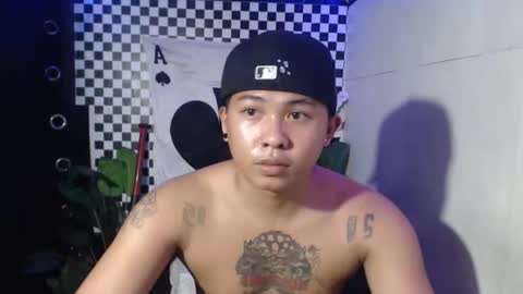 Snapshot of esward_tynn chatting on 11-25-25, 08:25 im esward tynn online show from 11-25-25, 08:25