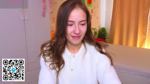 Snapshot of esyameglin chatting on 09-17-25, 02:13 esyameglin online show from 09-17-25, 02:13