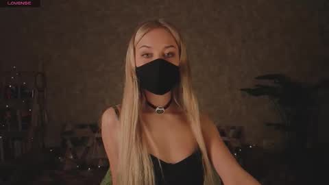 Sophia online show from 03-26-26, 10:15