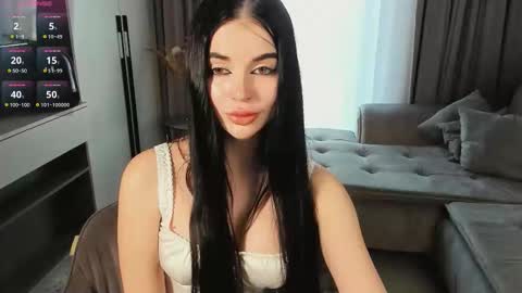 Snapshot of eternalsigh chatting on 10-16-25, 09:21 Hi there Im Emma online show from 10-16-25, 09:21