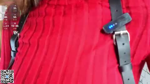 Snapshot of ethalhatchell chatting on 10-31-25, 06:20 Elsa online show from 10-31-25, 06:20