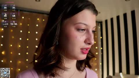 Snapshot of ethalhatchell chatting on 11-22-25, 06:07 Elsa online show from 11-22-25, 06:07