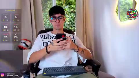 etham_wolf1 online show from 07-04-26, 06:03