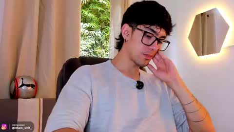 etham_wolf1 online show from 07-16-26, 05:52
