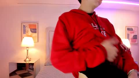 Snapshot of ethan_and_ava chatting on 01-26-25, 01:36 ethan and ava online show from 01-26-25, 01:36