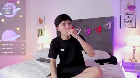 Snapshot of ethan_and_ava chatting on 02-27-25, 05:04 ethan and ava online show from 02-27-25, 05:04