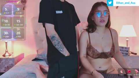 Snapshot of ethan_and_ava chatting on 09-18-25, 01:35 ethan and ava online show from 09-18-25, 01:35