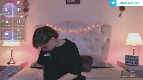 Snapshot of ethan_and_ava chatting on 09-20-25, 01:23 ethan and ava online show from 09-20-25, 01:23