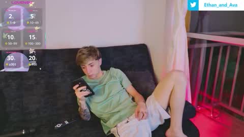 Snapshot of ethan_and_ava chatting on 10-24-25, 03:03 ethan and ava online show from 10-24-25, 03:03