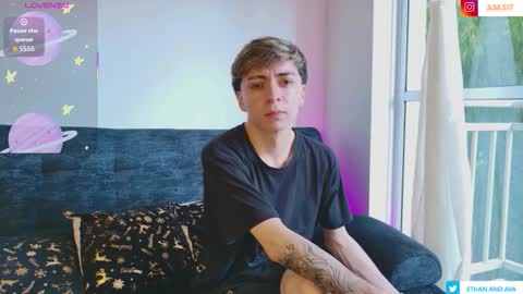 Snapshot of ethan_and_ava chatting on 11-26-25, 01:34 ethan and ava online show from 11-26-25, 01:34