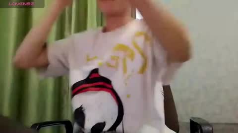 Ethan online show from 04-28-26, 05:34