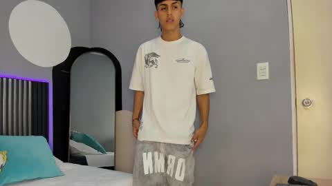 E T H A N  online show from 01-17-26, 07:39