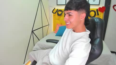 E T H A N  online show from 02-16-26, 07:32