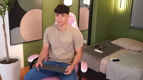 ethan_occonor online show from 09-24-25, 06:44