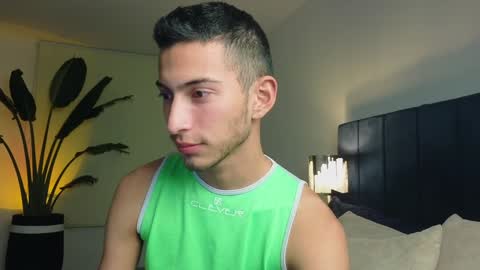 Snapshot of ethan_skiny_ chatting on 12-19-24, 03:07 Joan online show from 12-19-24, 03:07