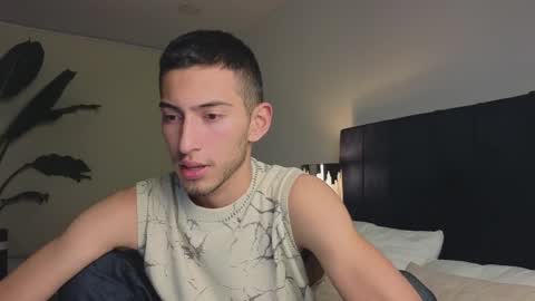 Snapshot of ethan_skiny_ chatting on 01-17-25, 06:15 Joan online show from 01-17-25, 06:15