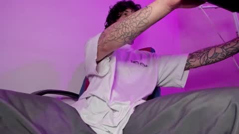 Ethan sykes online show from 10-11-25, 03:28