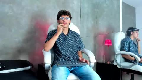 ethan_todd online show from 05-19-26, 03:24
