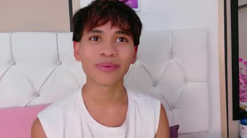 Ethan online show from 04-08-26, 09:37