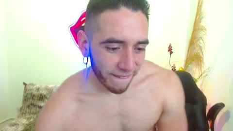 ethanblaze_ online show from 12-04-25, 12:03