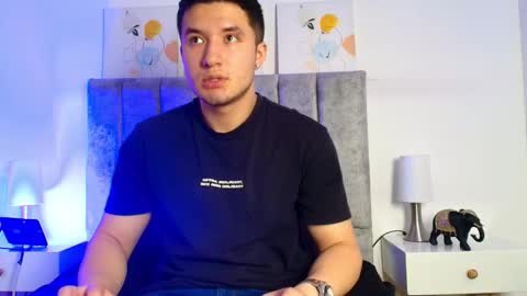 Snapshot of ethanconnor_ chatting on 11-19-25, 08:09 ethanconnor_ online show from 11-19-25, 08:09