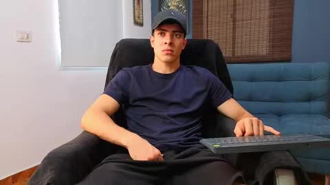 ethangreey1 online show from 06-11-26, 05:22