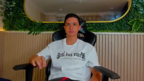 ethanlowell online show from 01-12-26, 04:29