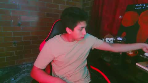 ethann2_ online show from 04-02-26, 07:50