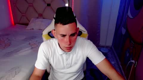 Ethan online show from 03-02-25, 03:34