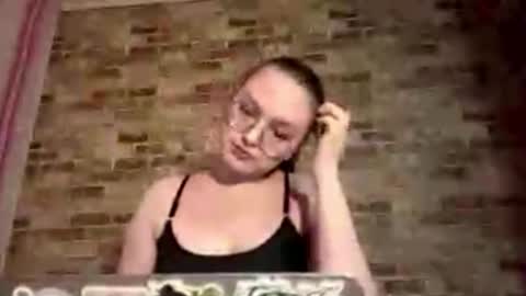 Lily online show from 10-17-25, 02:30