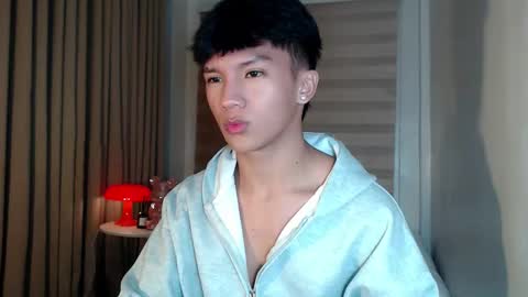 Rey online show from 02-10-26, 02:54