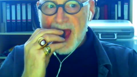 Snapshot of etonne chatting on 02-20-25, 12:04 etonne online show from 02-20-25, 12:04