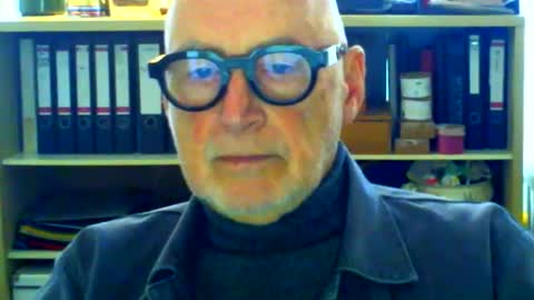 Snapshot of etonne chatting on 10-23-25, 11:42 etonne online show from 10-23-25, 11:42