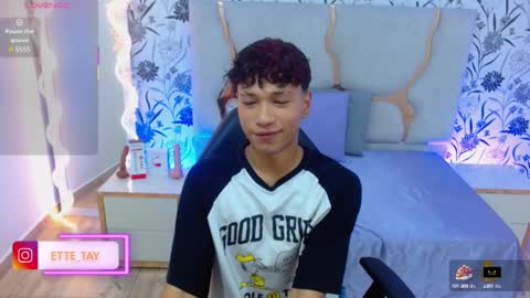 Snapshot of ette_tay chatting on 09-13-25, 03:17 ette online show from 09-13-25, 03:17