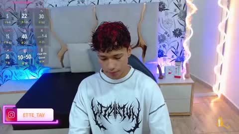 Snapshot of ette_tay chatting on 09-29-25, 03:22 ette online show from 09-29-25, 03:22