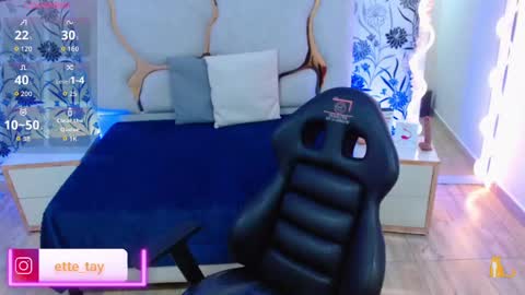 Snapshot of ette_tay chatting on 10-04-25, 03:04 ette online show from 10-04-25, 03:04