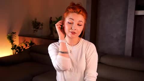 Snapshot of eugenecristino chatting on 10-17-25, 11:35 Lillie here and its my first day online show from 10-17-25, 11:35