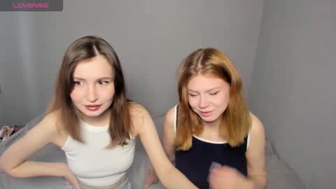 Snapshot of eumomino chatting on 10-05-25, 04:11 Veronica Tiia Lilith left to right online show from 10-05-25, 04:11