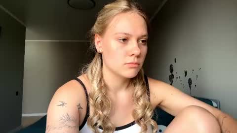 Stefany online show from 07-06-26, 02:25