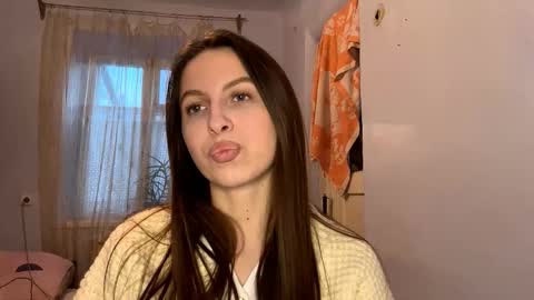 Snapshot of eurakilarjian chatting on 02-26-26, 03:11 lIlianna online show from 02-26-26, 03:11