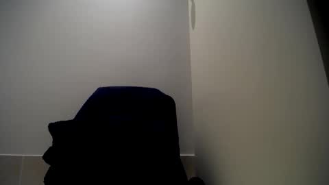 Snapshot of eurobullmuscle chatting on 10-12-25, 02:27 euro bull online show from 10-12-25, 02:27