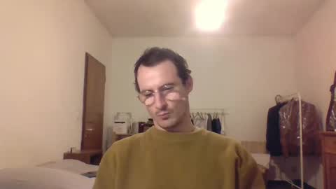 Snapshot of europe_bang chatting on 01-06-25, 05:59 Andrea online show from 01-06-25, 05:59