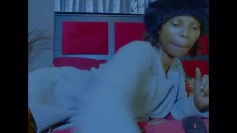 eva4him831 online show from 11-17-25, 09:20