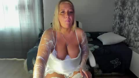 Eva online show from 04-24-26, 08:50