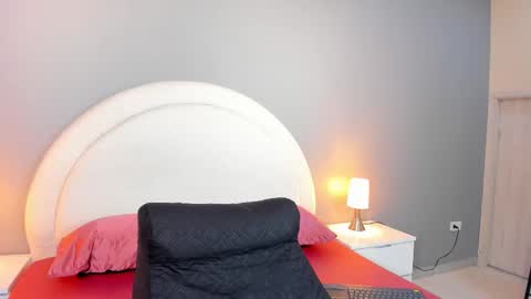 Snapshot of eva_bigboobs_ chatting on 10-08-25, 11:30 EVA  online show from 10-08-25, 11:30