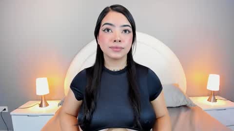 Snapshot of eva_bigboobs_ chatting on 10-17-25, 11:35 EVA  online show from 10-17-25, 11:35