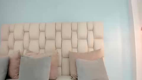 Eva  online show from 03-21-26, 04:39